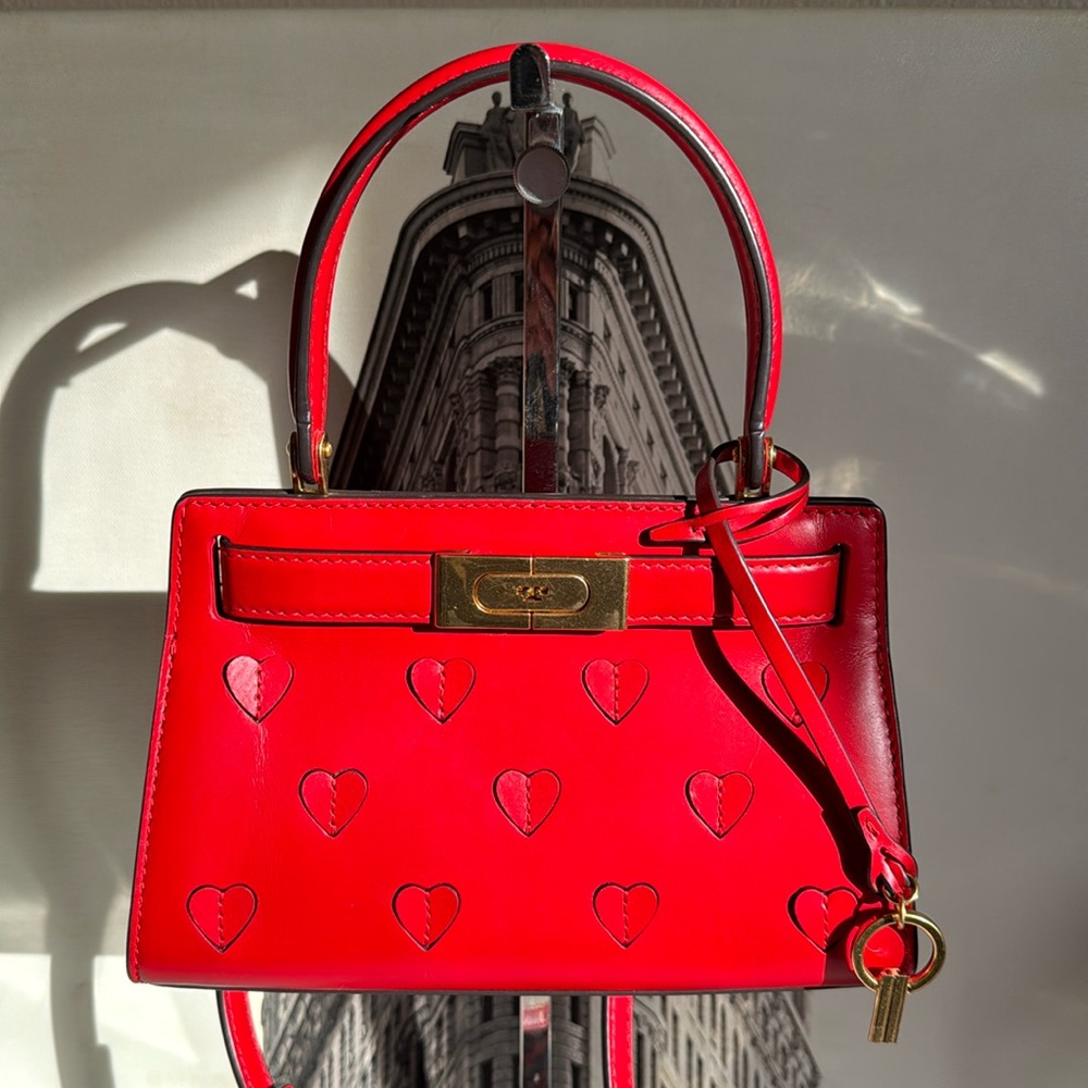 EUC Authentic Tory Burch Lee Radziwill Small Heart Appliqué Top Handle Mini Bag